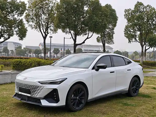 CHANG'AN UNI-V 2025