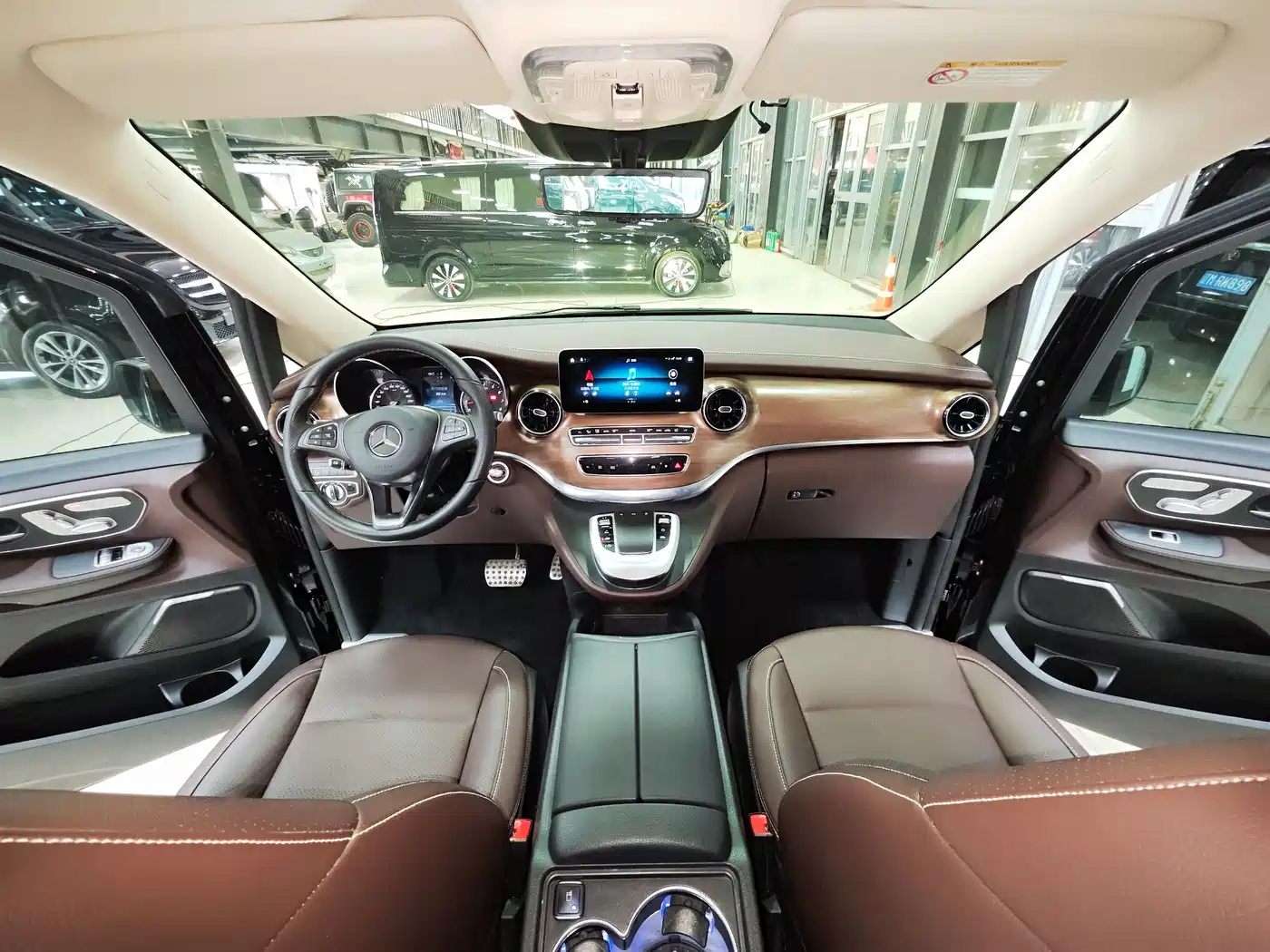 MERCEDES-BENZ V CLASS