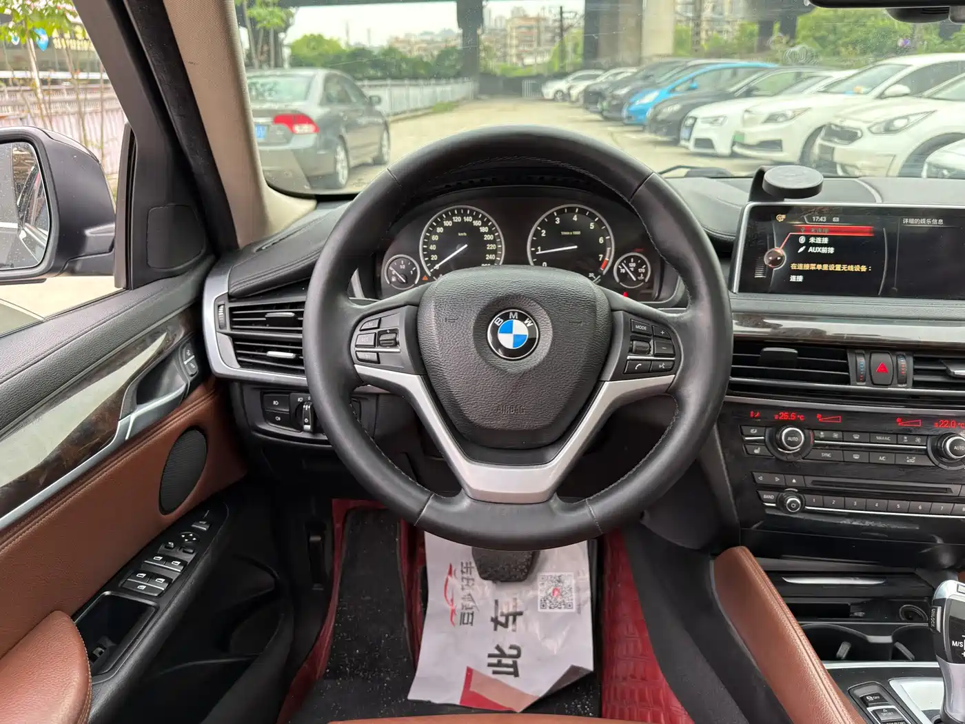 BMW X6 2015 xDrive28i фото 9