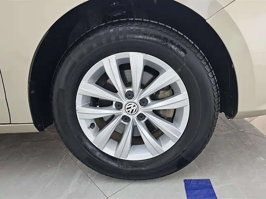 Volkswagen Bora 2018 1.5L Automatic Fashion фото 6