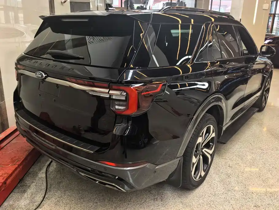 Ford Explorer 2024 2023 EcoBoost 285 AWD ST-LINE 7-Seater