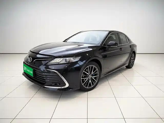 Toyota Camry 2.5G, Люкс