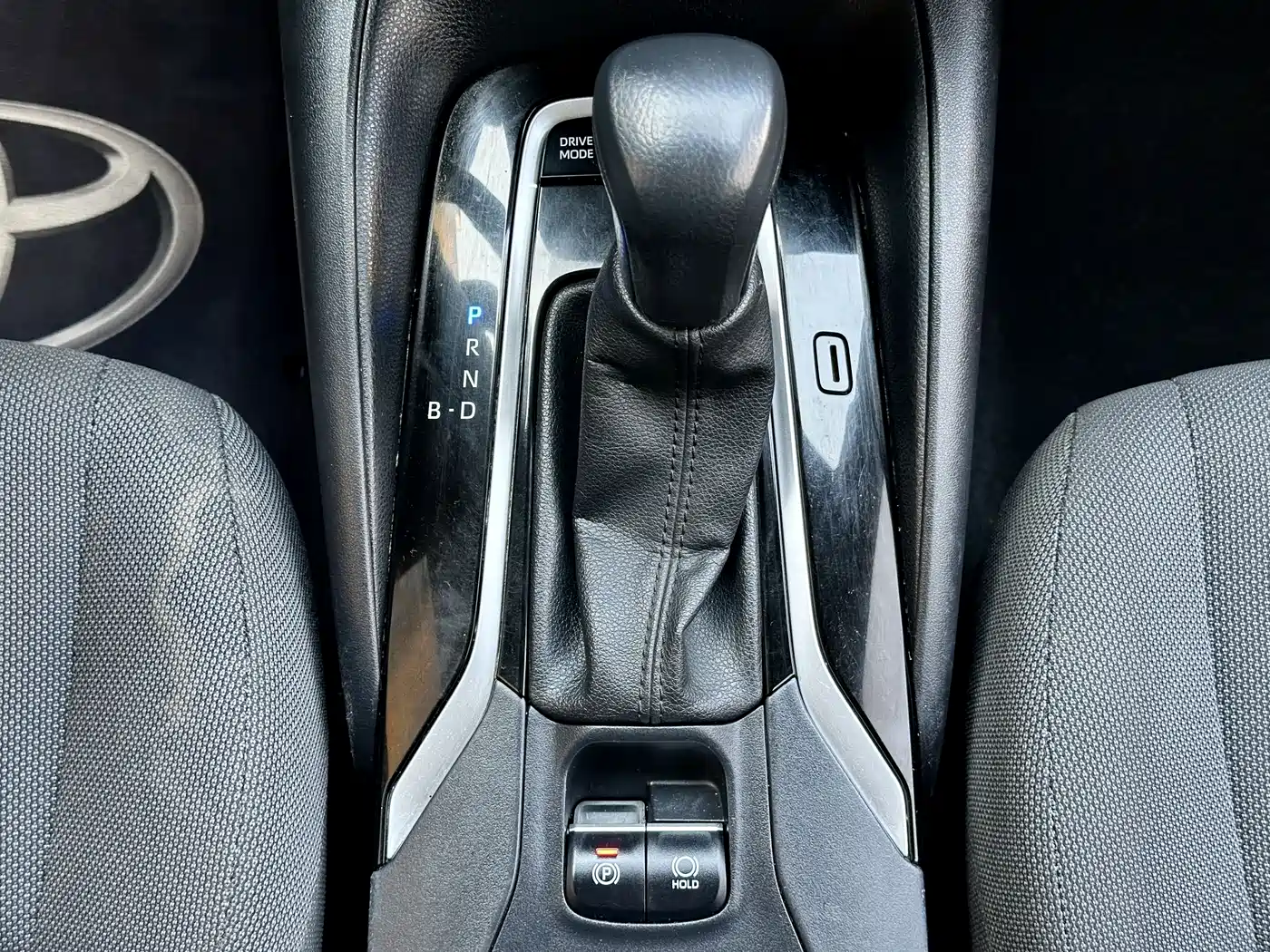 Toyota Levin 2022 Dual Engine 1.8H E-CVT Progressive Edition фото 20