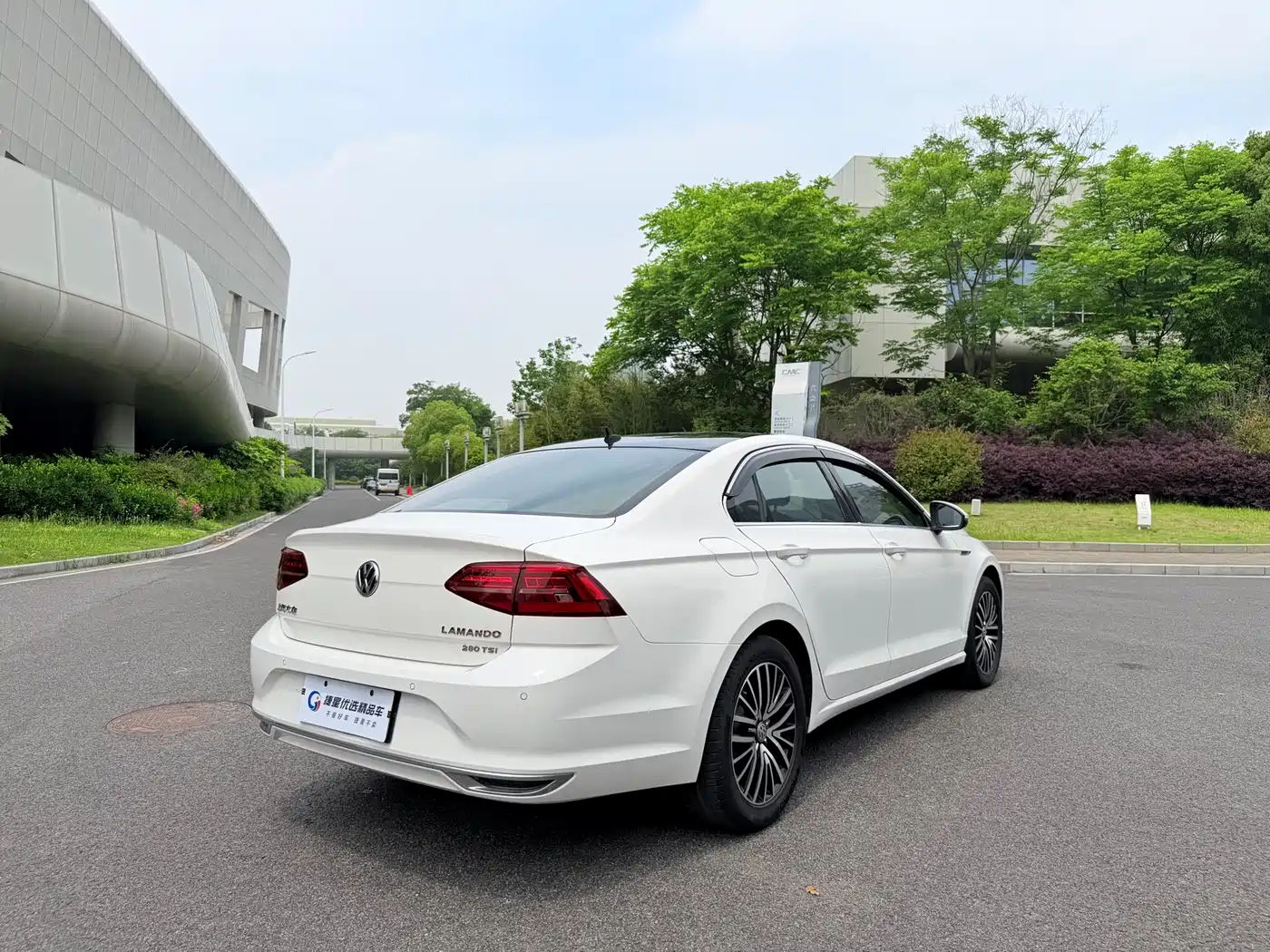 Volkswagen Lamando 2019 280TSI DSG Luxury Edition China V фото 7