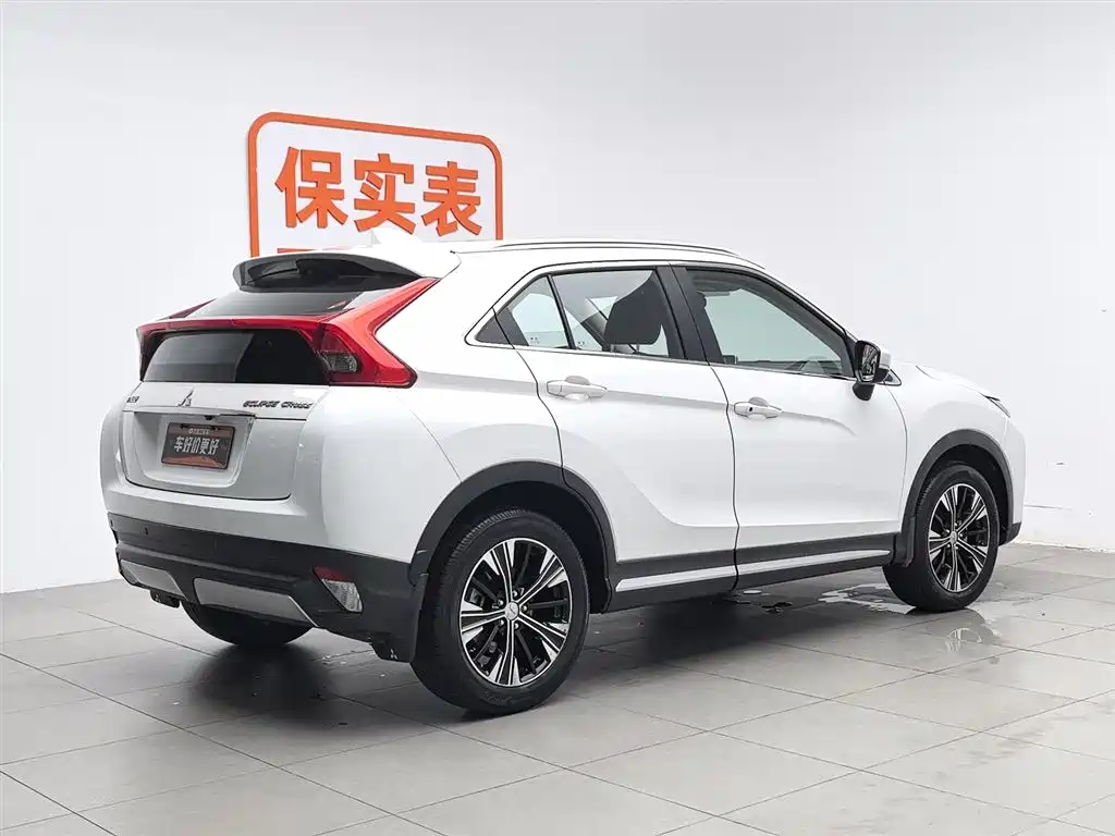 Mitsubishi Eclipse Cross 2018 1.5T CVT 2WD Dream Edition фото 2