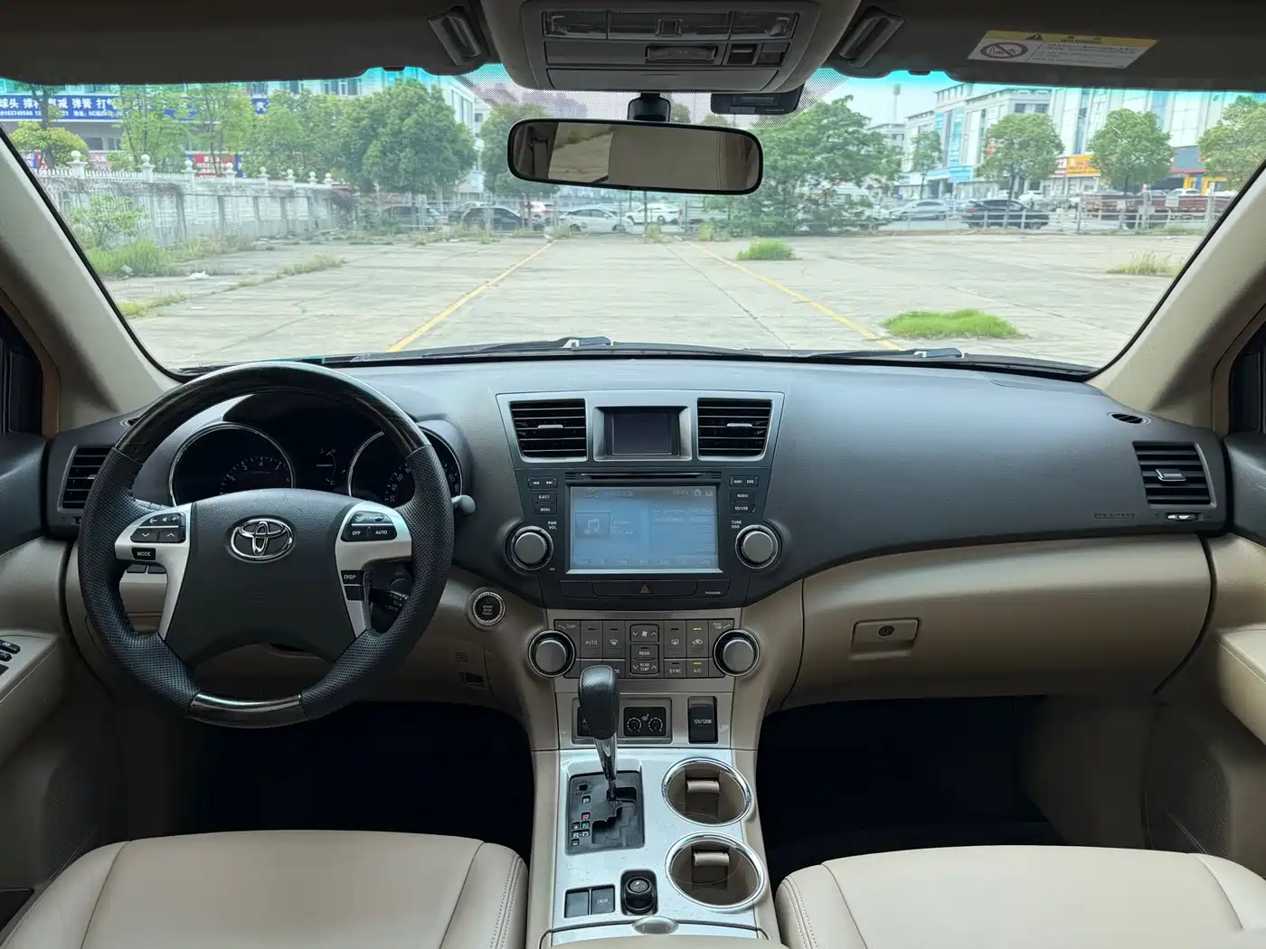Toyota Highlander 2012 2.7L 2WD 7-Seater Luxury Edition фото 13