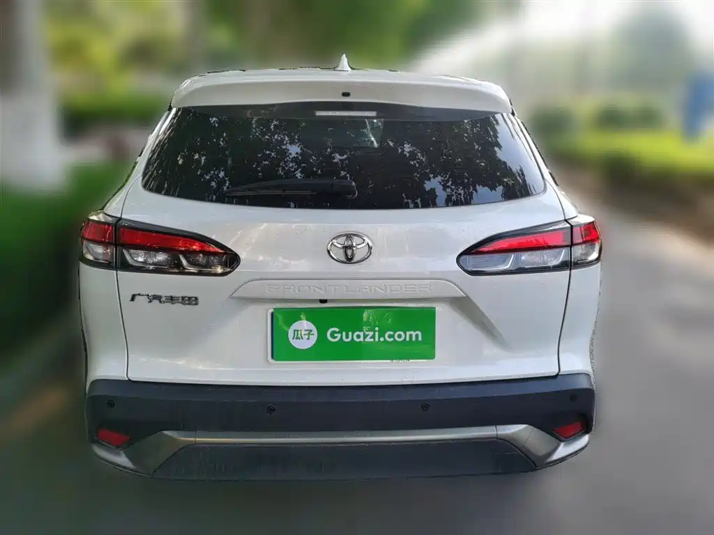 Toyota Frontlander 2023 2.0L CVT Luxury Edition фото 4