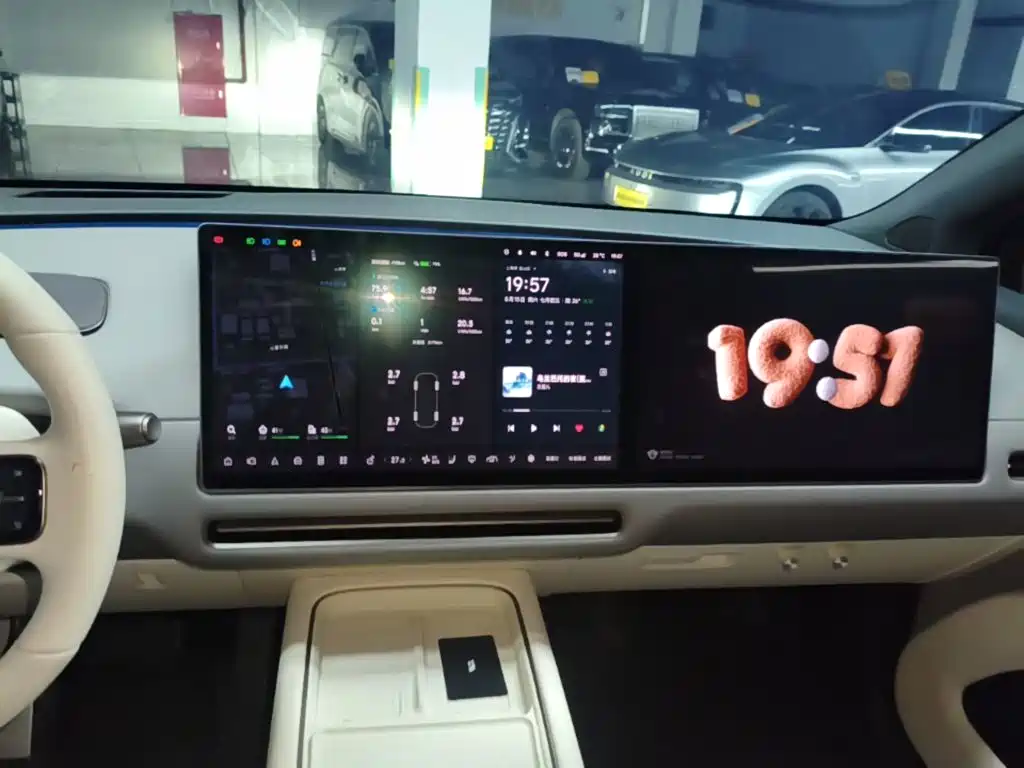 Li Auto i6 2026 2025 4WD Base Model