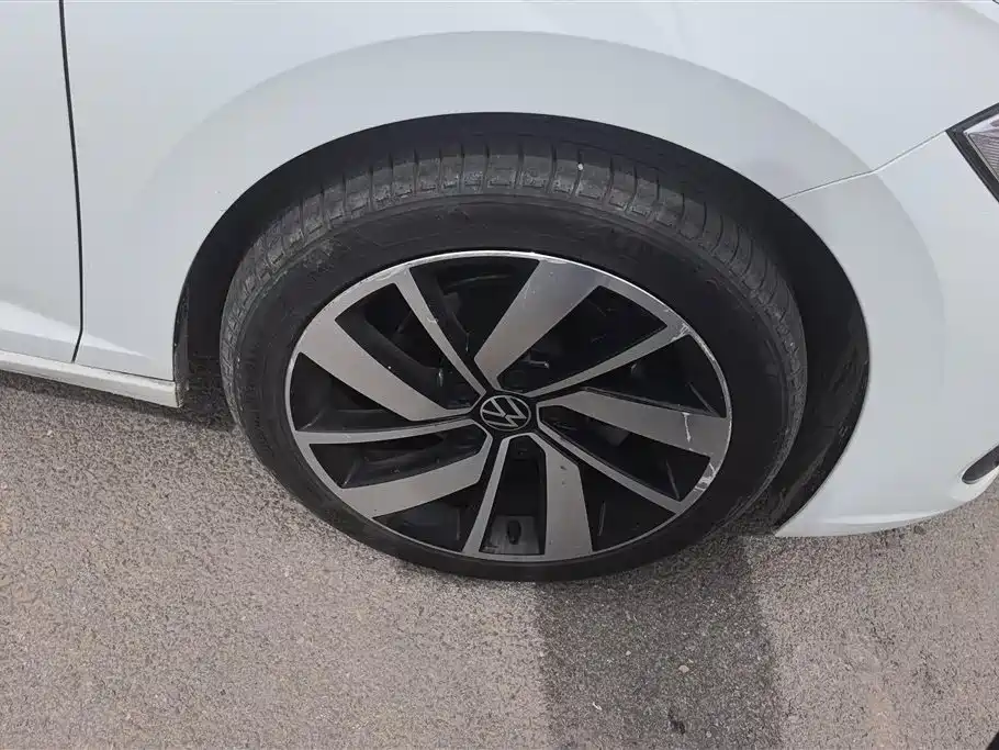 Volkswagen Sagitar 2023 300TSI DSG Surpassing Edition фото 6