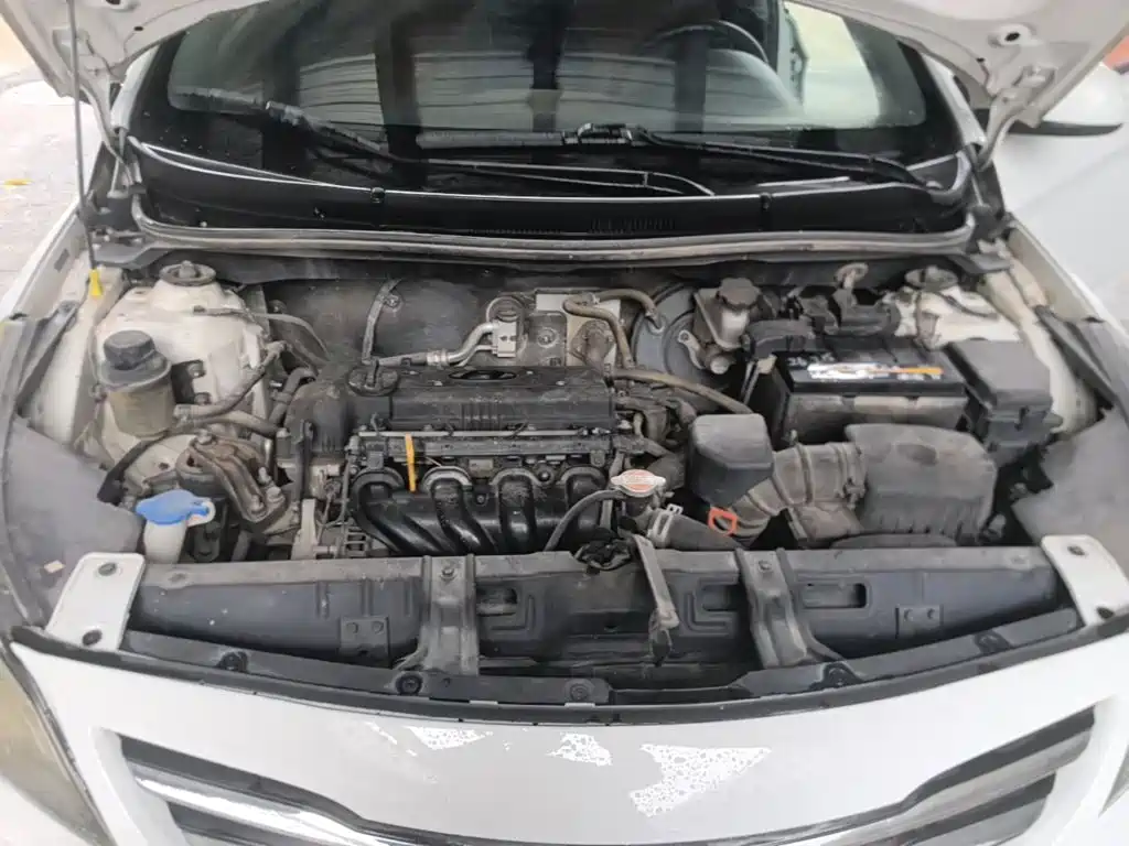 Hyundai Reina 2014 2014 Model 1.4L Automatic GLX