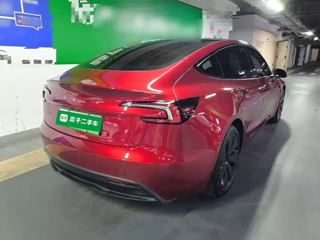 Фото 7 - Tesla Model 3
