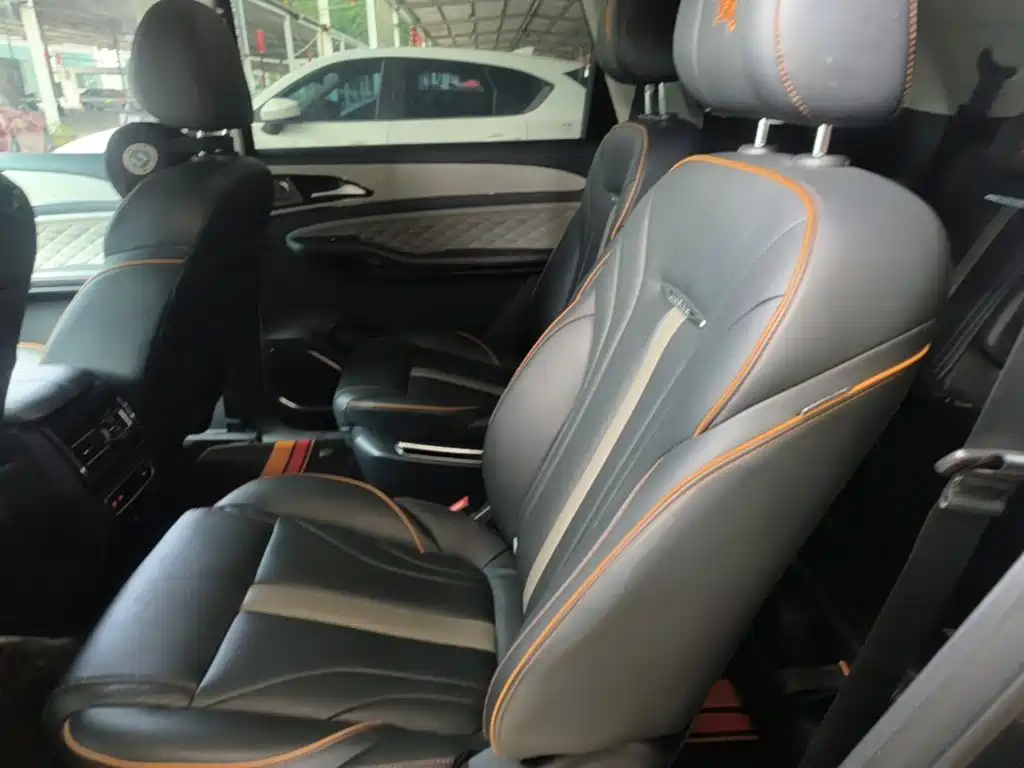 Dongfeng Fengxing Fengxing Yacht 2023 2022 1.5T DCT Chase the Wind Edition