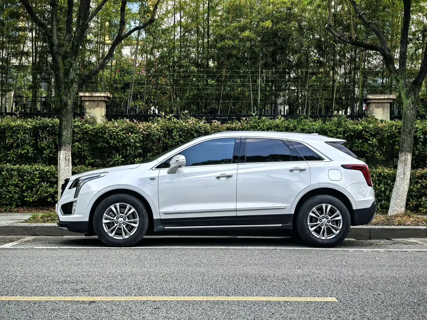 Cadillac XT5 2021 28T Luxury фото 3
