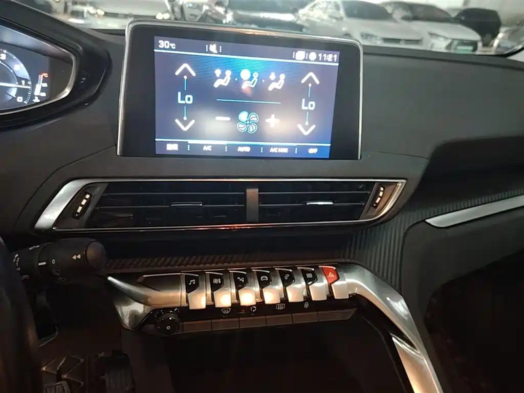Peugeot 4008 2017 350THP Elite Edition фото 13