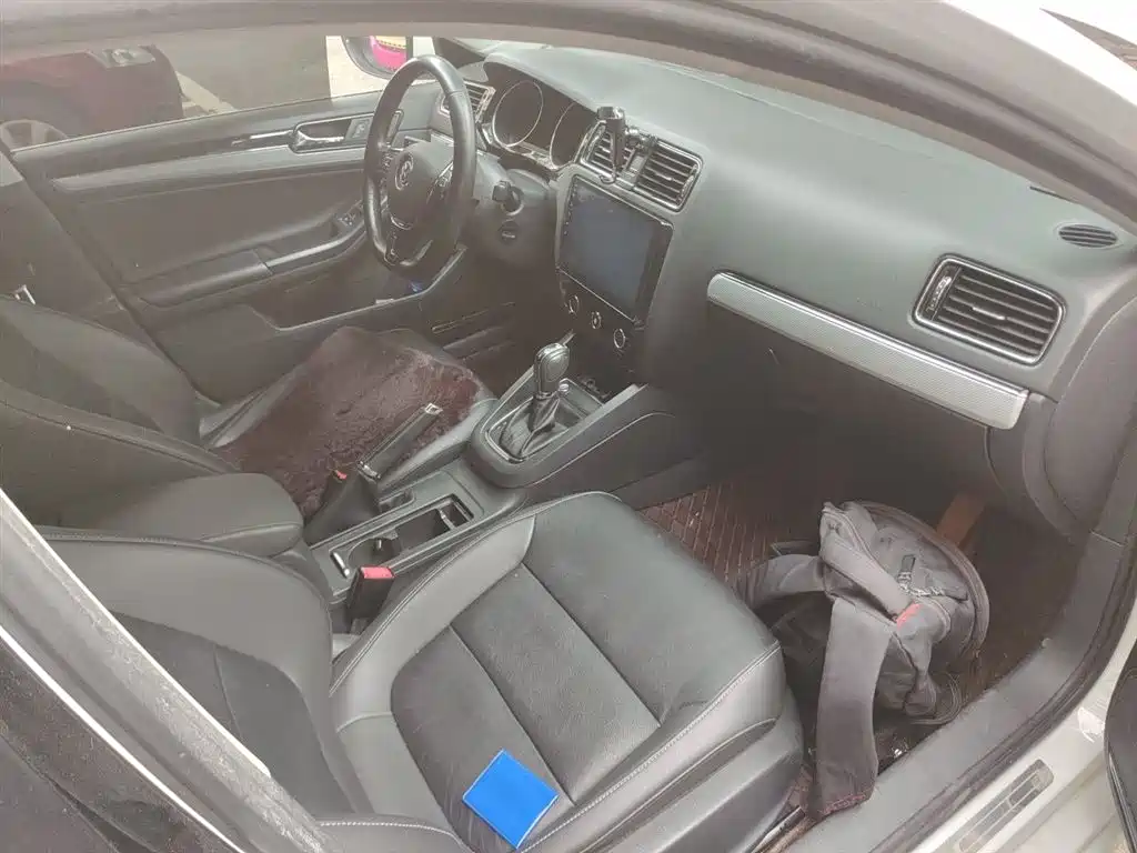 Volkswagen Sagitar 2017 230TSI Automatic Comfort фото 19