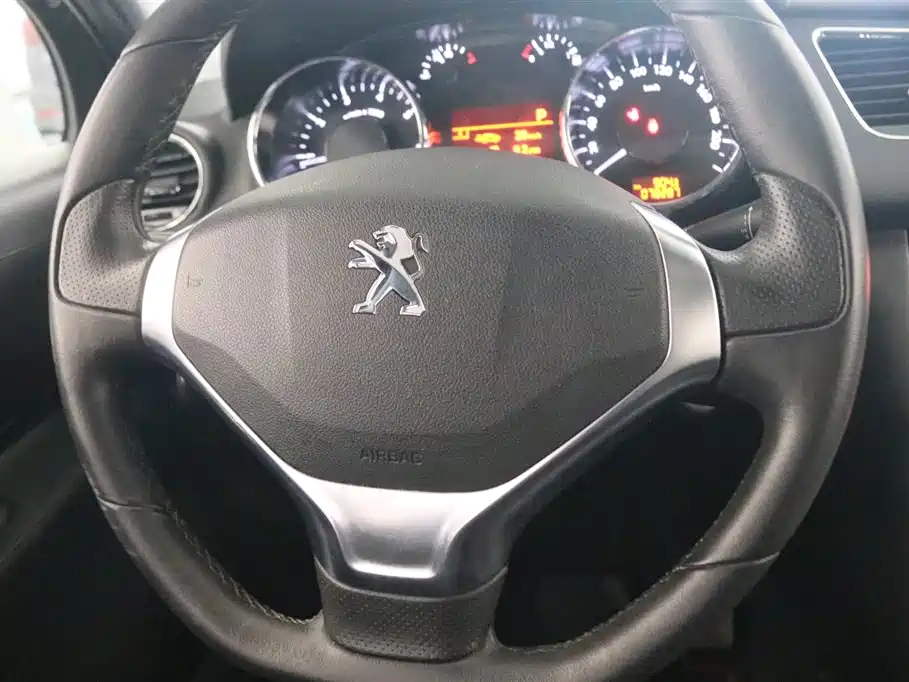 Peugeot 3008 2015 1.6THP Automatic Trend Edition фото 7