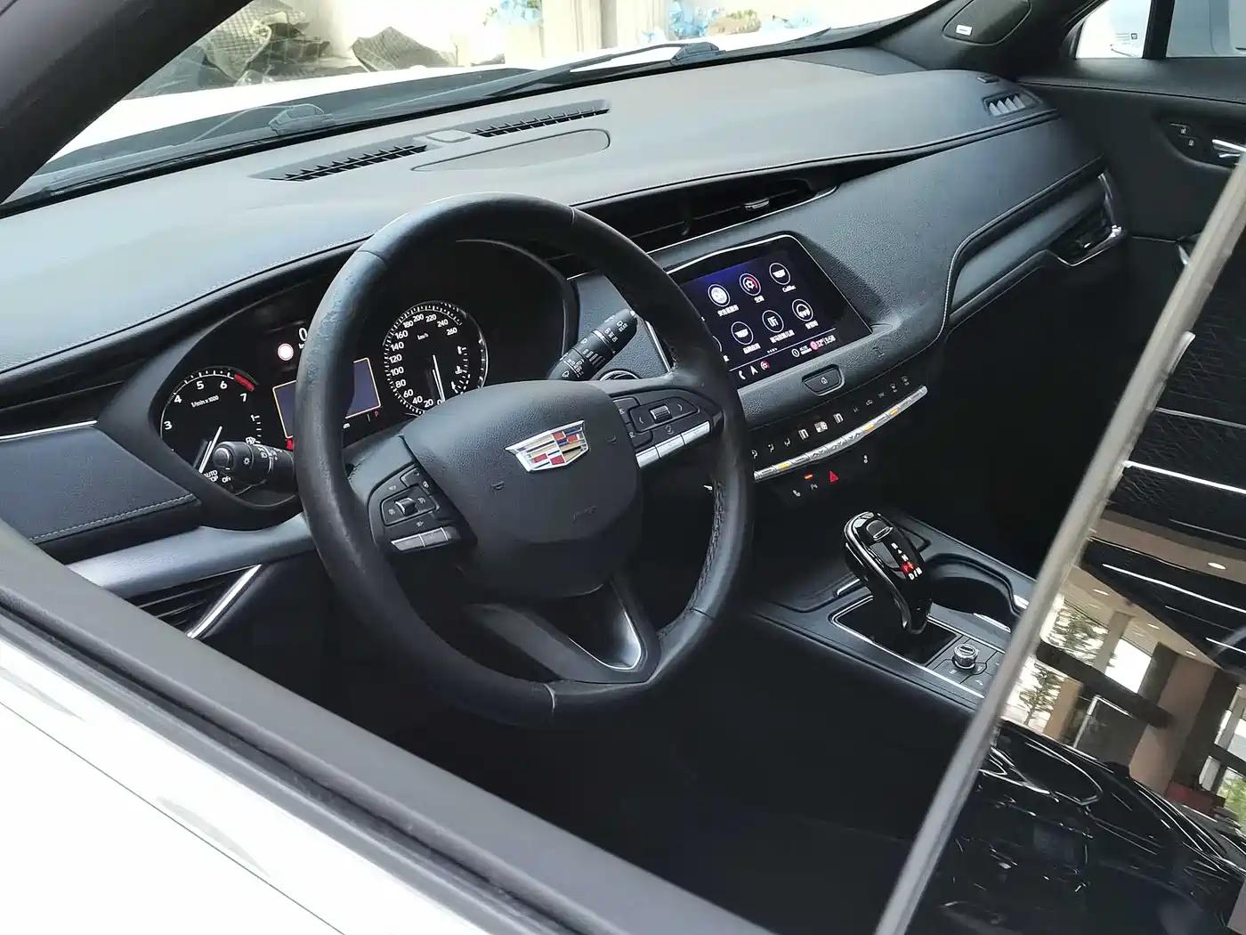 Cadillac XT4 2020 28T FWD Leading Trim фото 11