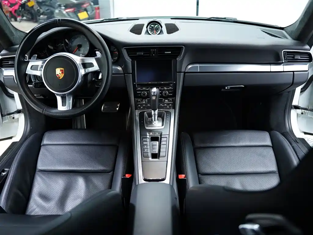 Porsche 911 2012 Carrera S 3.8L фото 40