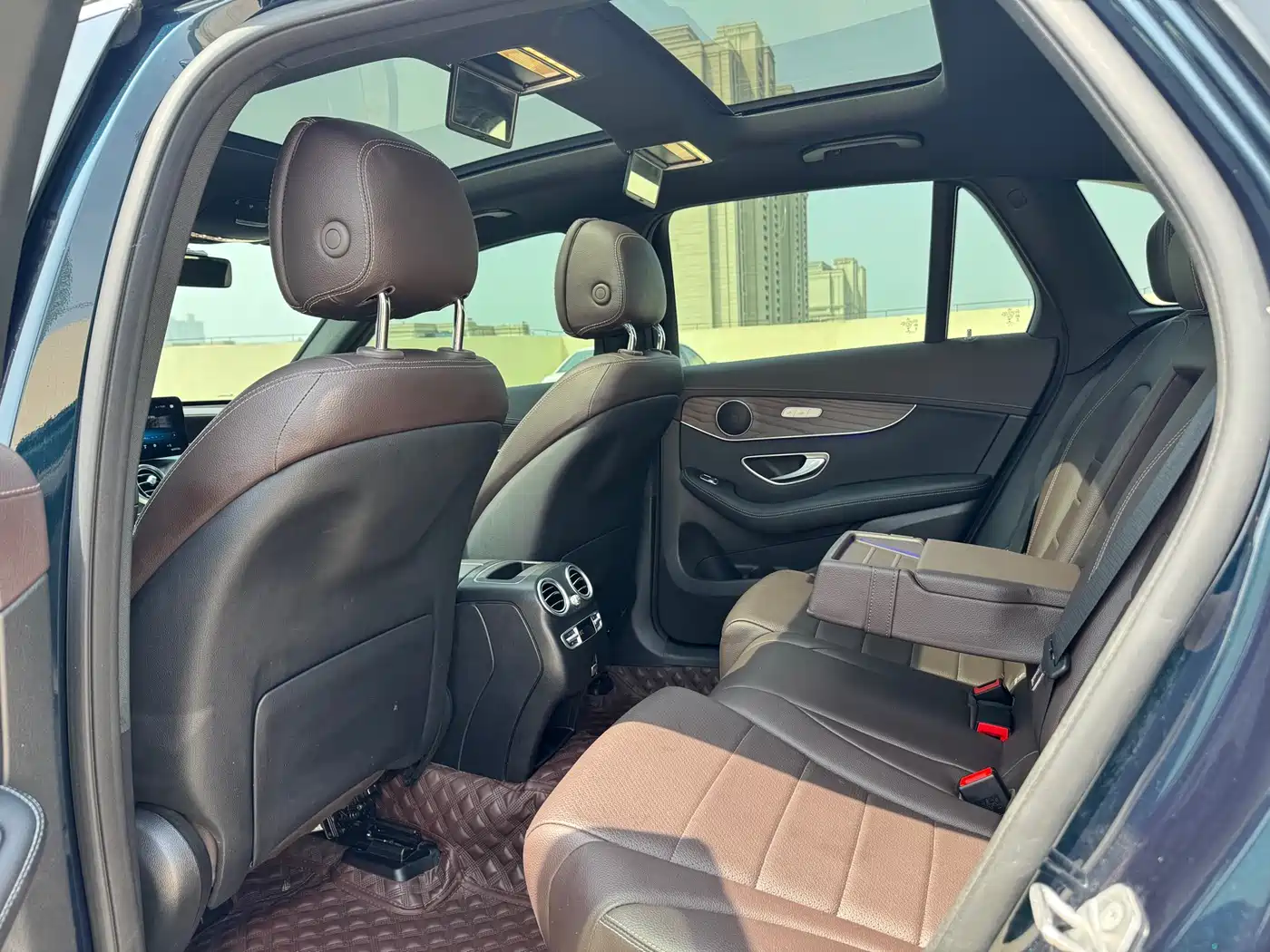 Mercedes-Benz GLC 2021 GLC 260 L 4MATIC Luxury фото 5