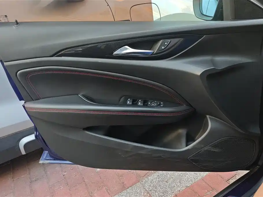 Buick Regal 2020 GS 28T Elite фото 7