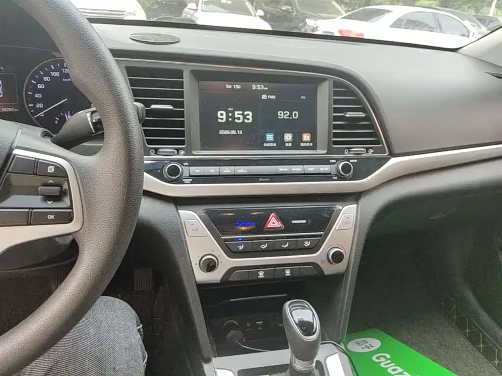 Hyundai Elantra 2016 Model 1.6L Automatic Smart Elite фото 13