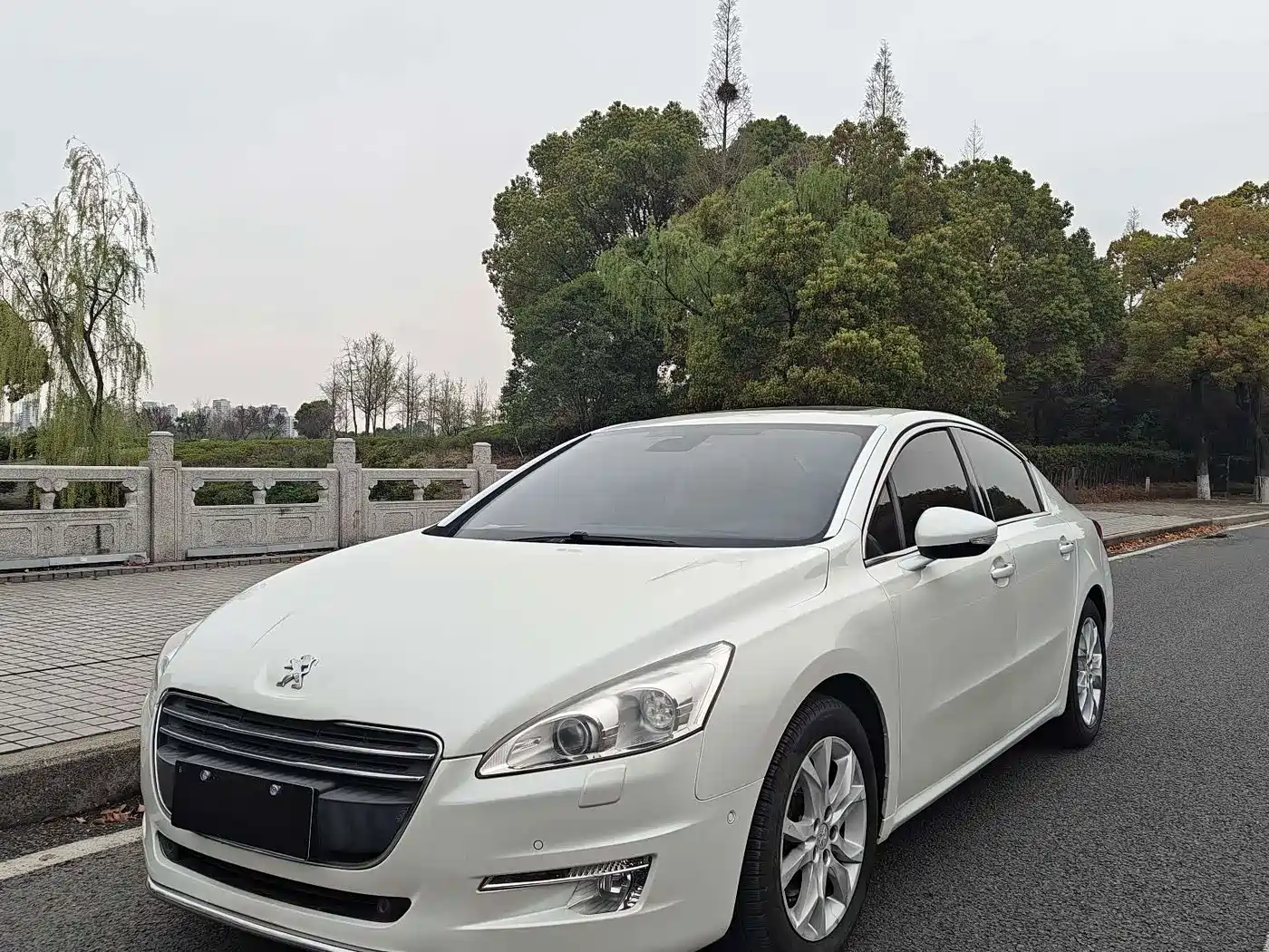 Peugeot 508 2013 2013 2.3L Roland Garros Edition