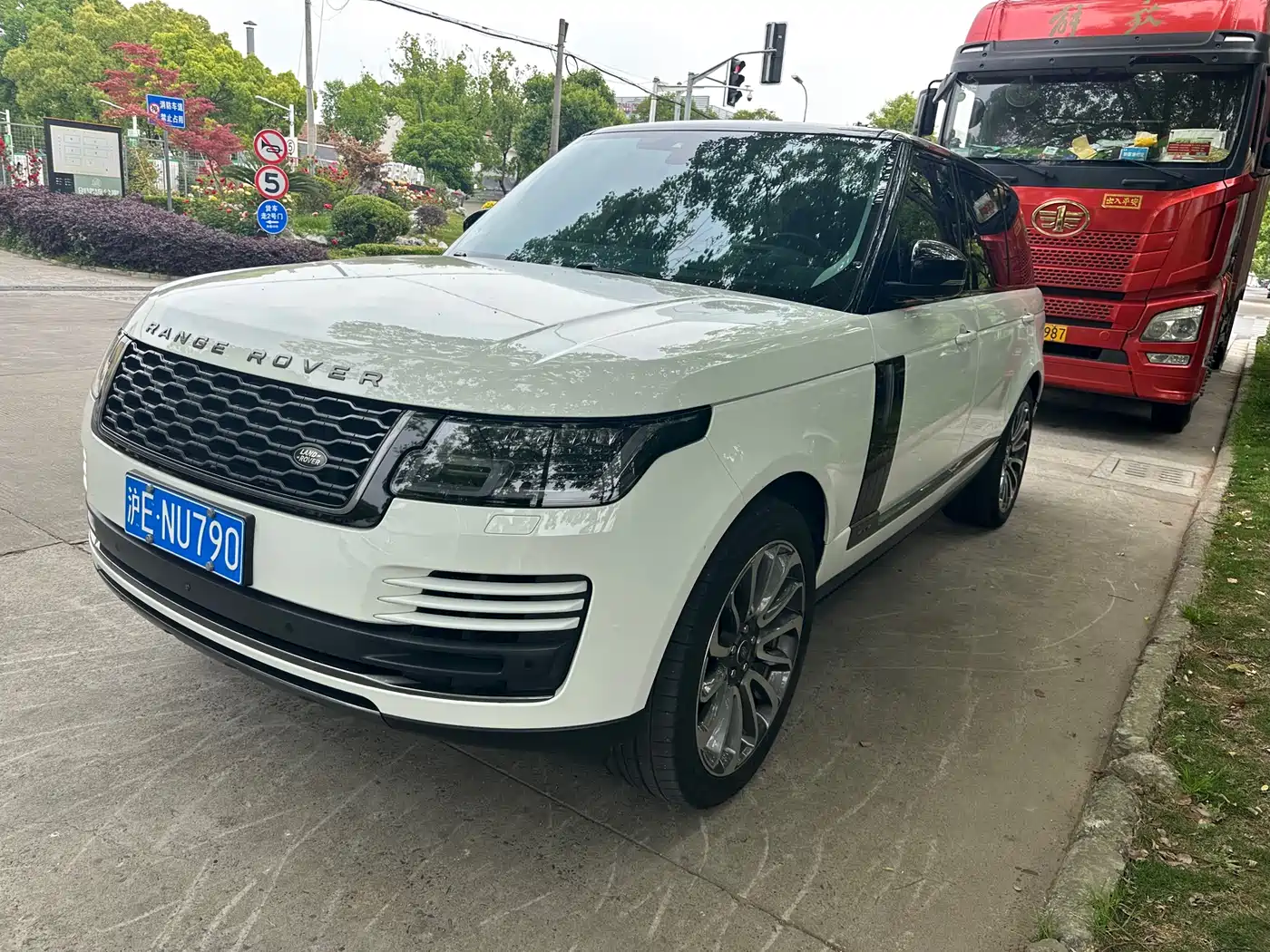 Land Rover Range Rover 2021 3.0 L6 Heritage Extended Classic Edition