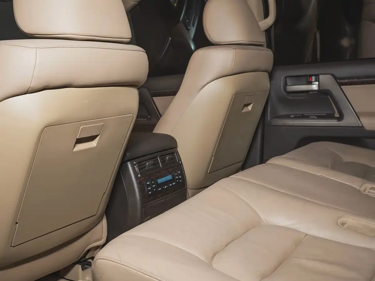 Toyota Land Cruiser 2007 4.7L Automatic VX-R фото 10