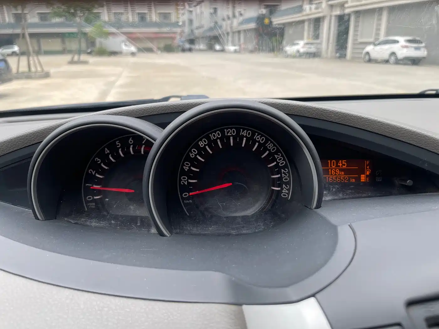 Toyota E'Z 2014 Xingyao 180E CVT Elite Multi-function фото 8