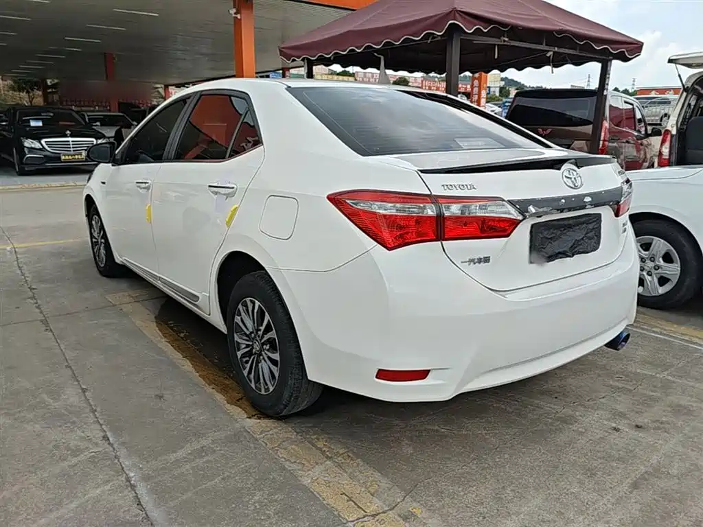 Toyota Corolla 2017 Facelift 1.2T S-CVT GL-i фото 5