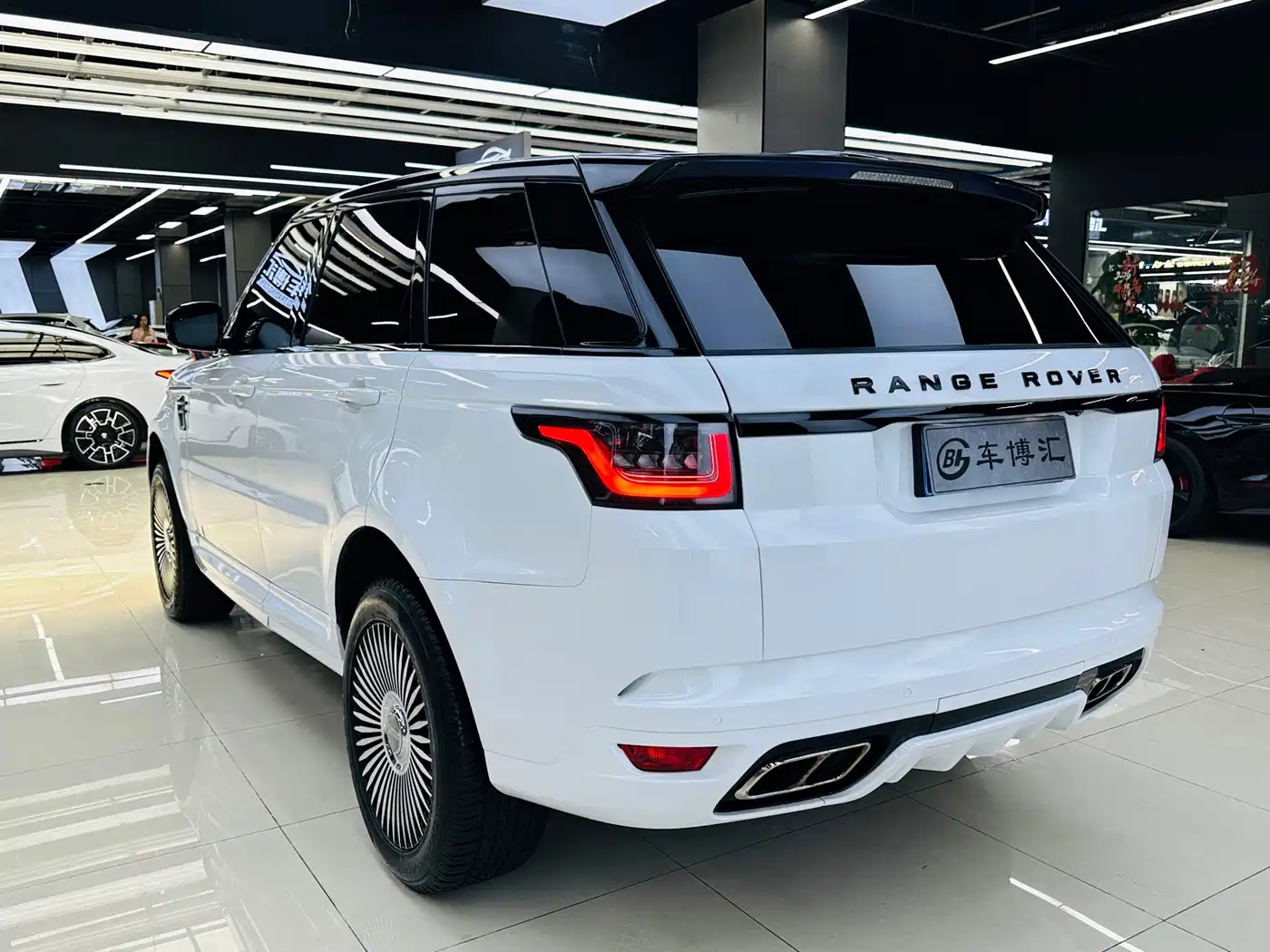 Land Rover Range Rover Sport 2015 3.0 SC V6 HSE DYNAMIC фото 6