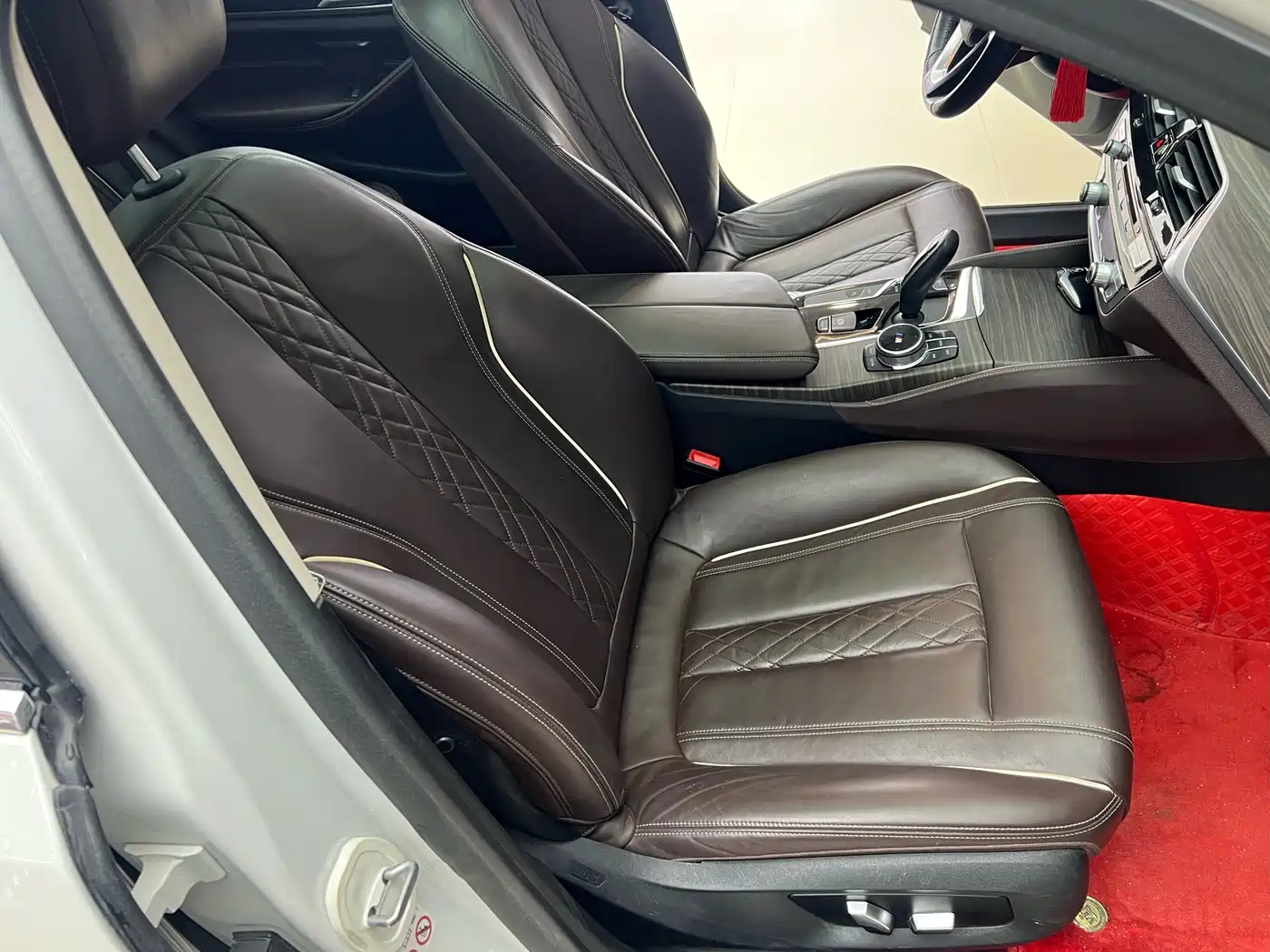 BMW 5 SERIES NEW ENERGY