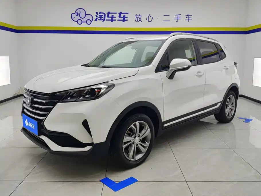 Фото 1 - Changan CS15