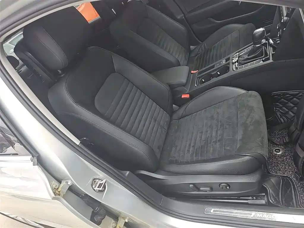 Volkswagen Magotan 2017 330TSI DSG Luxury фото 25