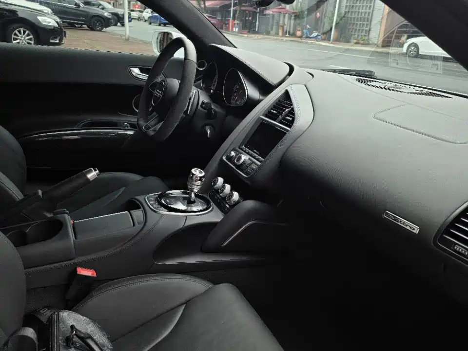 Audi R8 2015 2014 4.2 FSI quattro