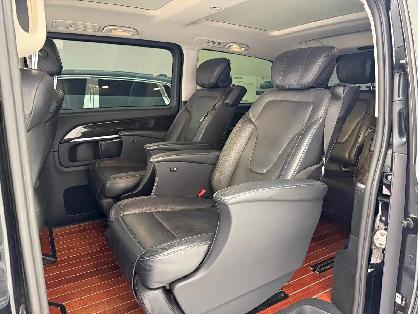 Mercedes-Benz V-Class 2018 V 260 Pilot Edition China V фото 4