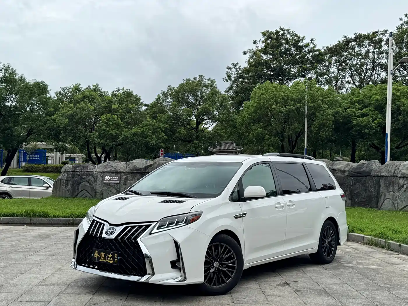 Toyota Sienna 2017 2015 3.5L 2WD LE