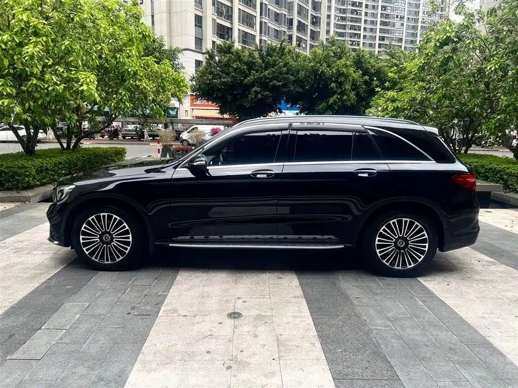 Mercedes-Benz GLC 2019 GLC 260 L 4MATIC Dynamic фото 4
