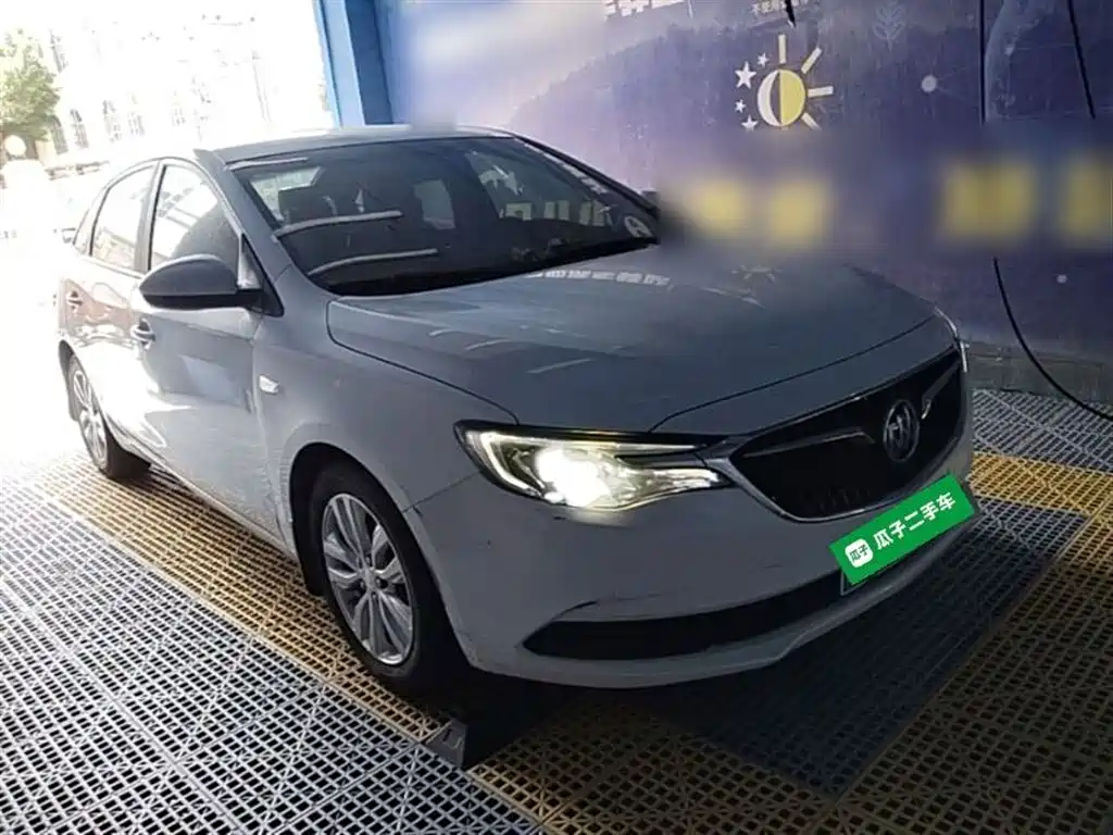 Buick Excelle 2019 15T DCT Connected Elite (China V) фото 4