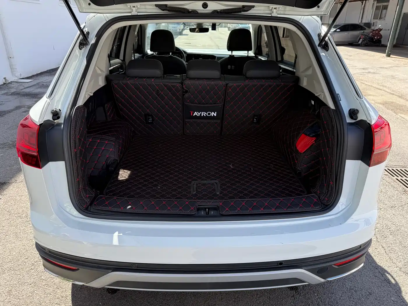 Volkswagen Tayron 2019 330TSI 2WD Premium China VI фото 11