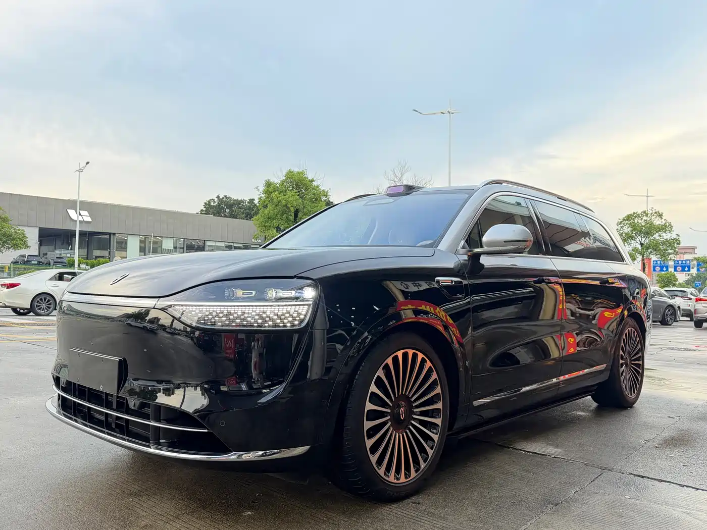 AITO Wenjie AITO M9 2025 Extended Range Ultra 52kWh 6-Seater