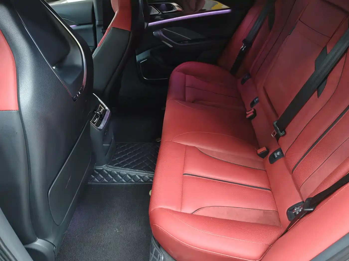 Hongqi H6 2024 2024 Model 2.0T Fashion Edition