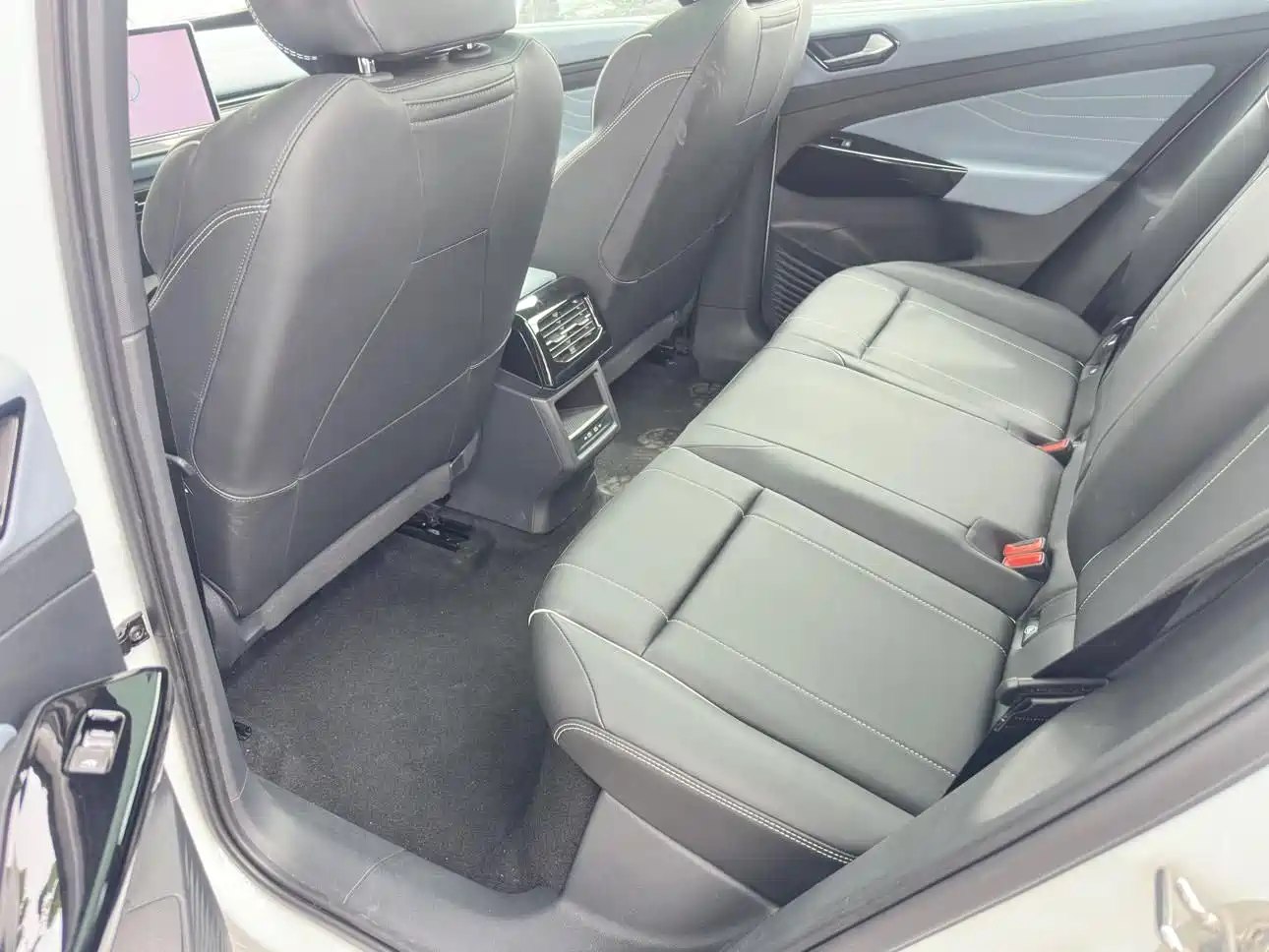 Volkswagen ID.4 X 2025 Smart Pure Intelligent Edition фото 13