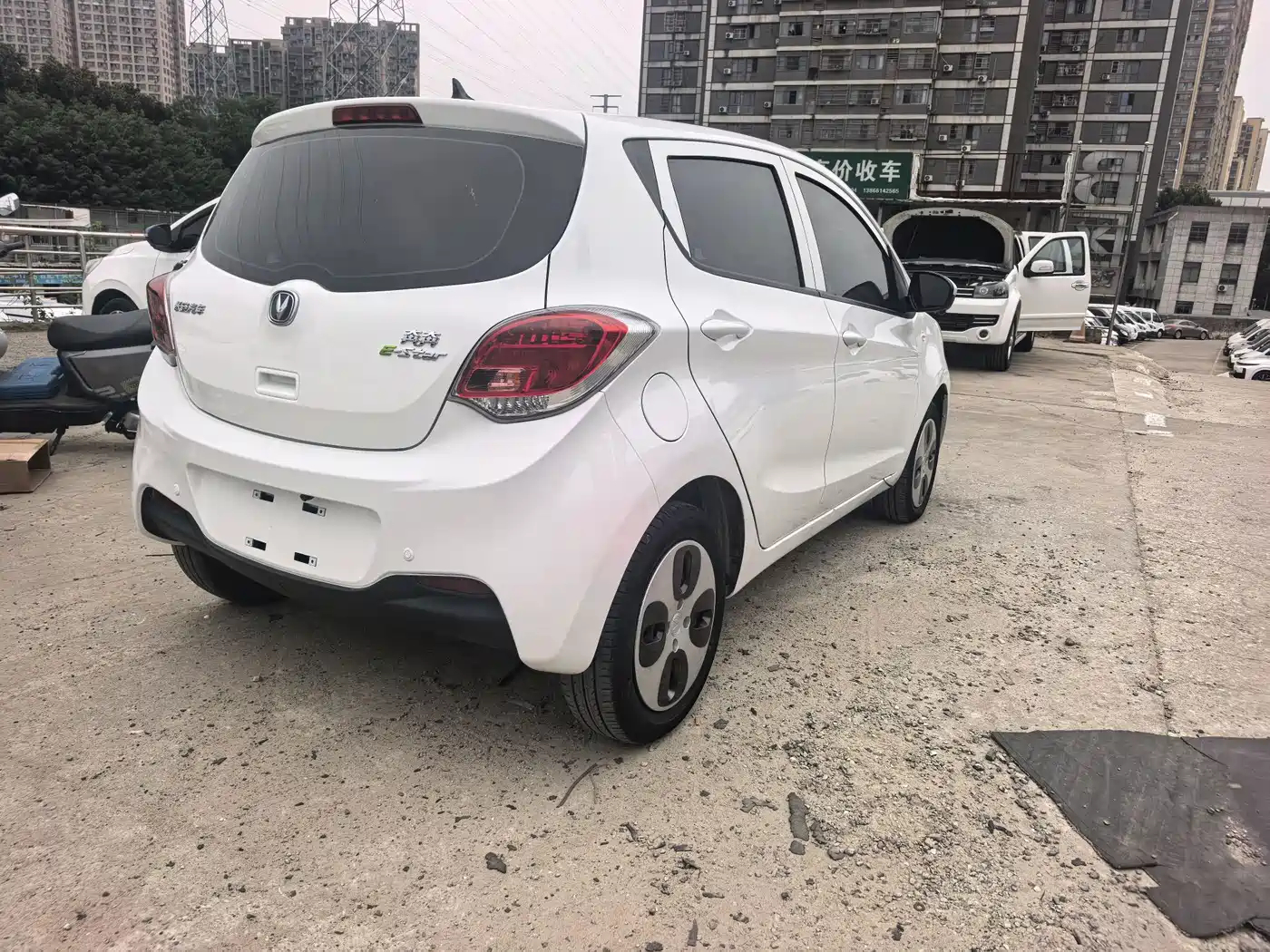 صورة 5 - Changan Benben E-Star