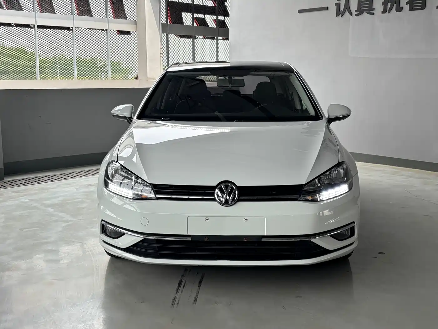Volkswagen Golf 2018 1.6L Automatic Comfort фото 2