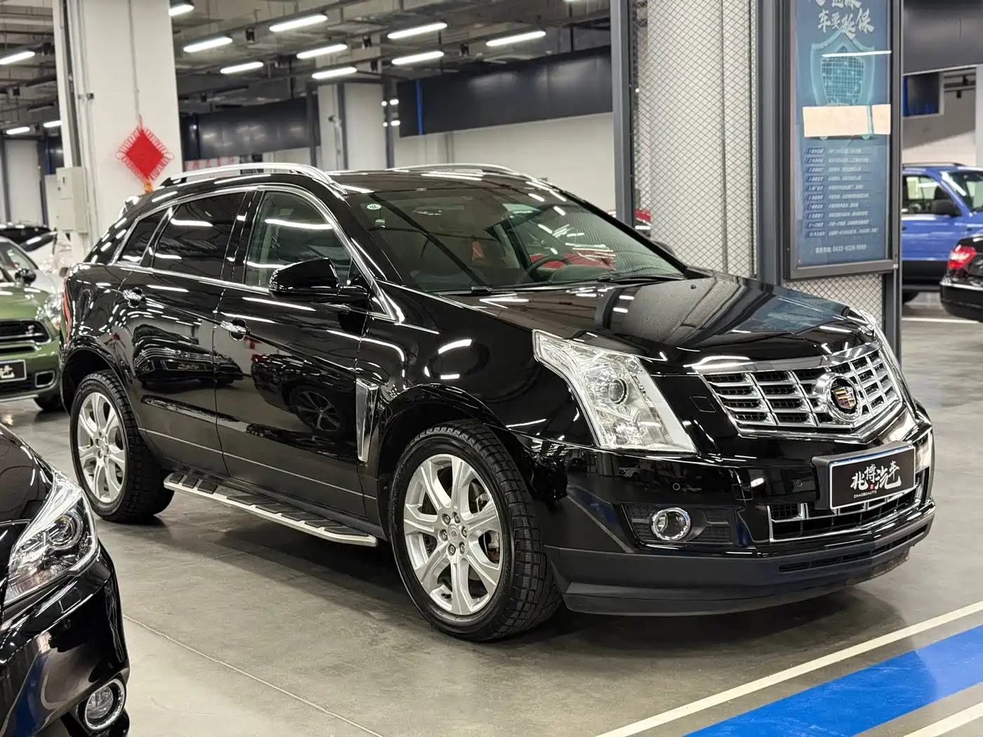 Cadillac SRX 2013 3.0L Leading фото 3