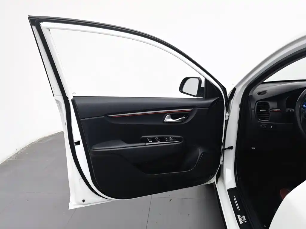 Kia KX CROSS 2019 2019 1.6L Automatic Smart Sunroof Edition China V