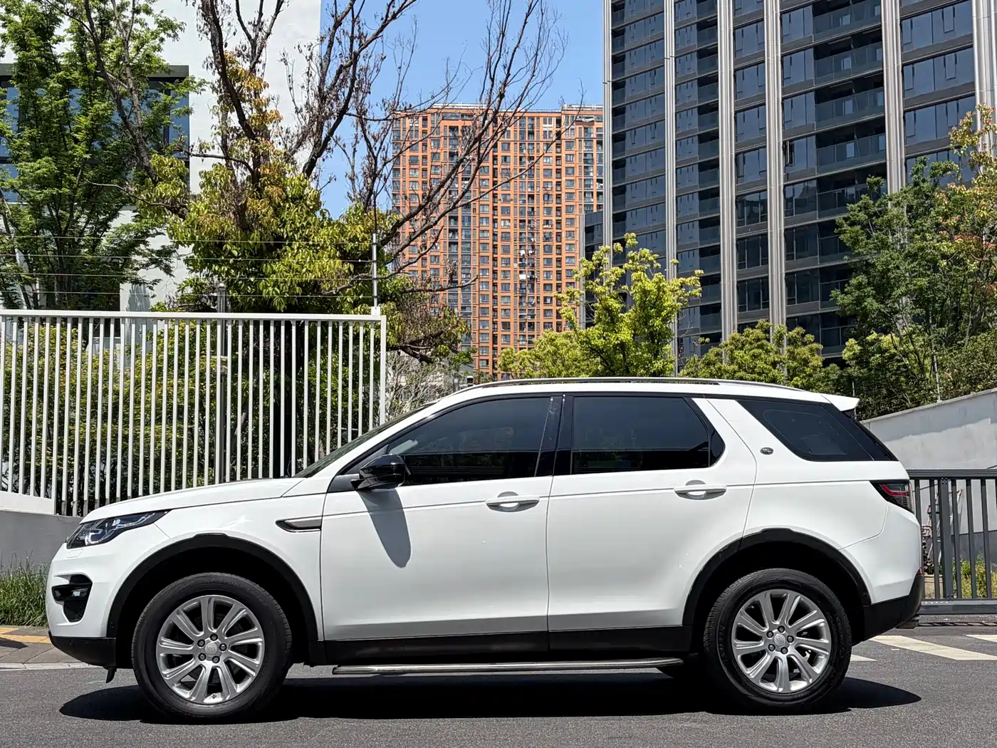 Land Rover Discovery Sport 2019 200PS PURE Edition China V фото 5