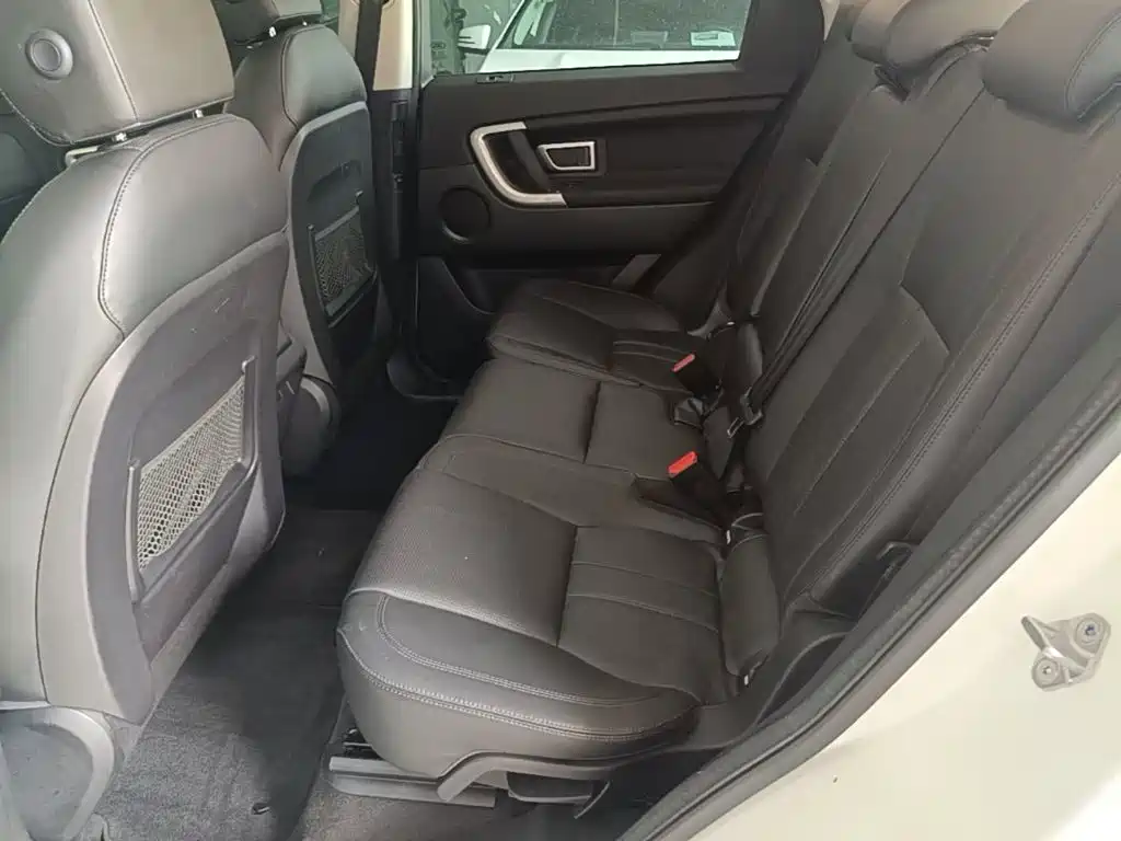 Фото 17 - Land Rover Discovery Sport