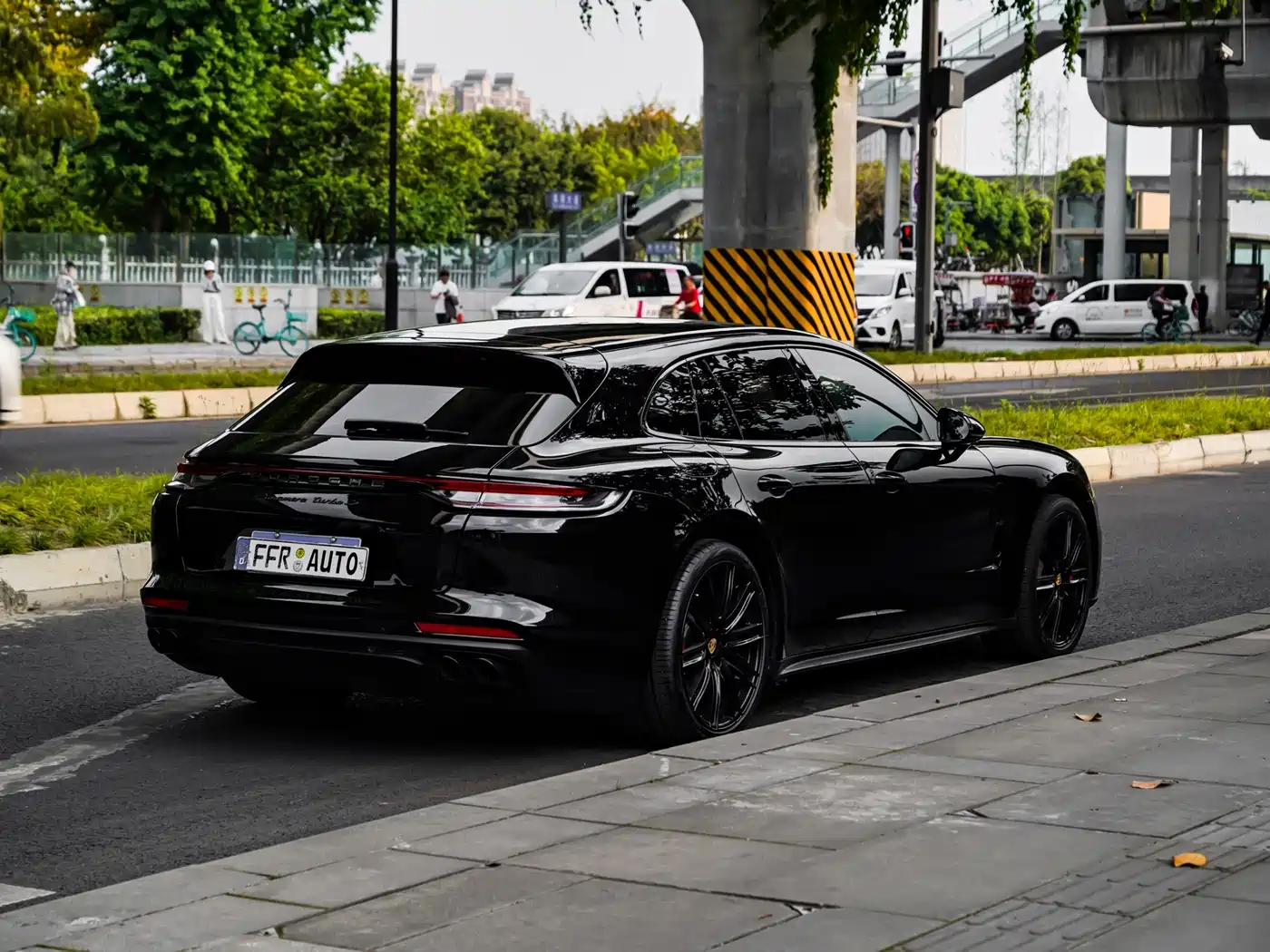 Porsche Panamera 2019 Panamera 4 Sport Turismo 2.9T фото 29